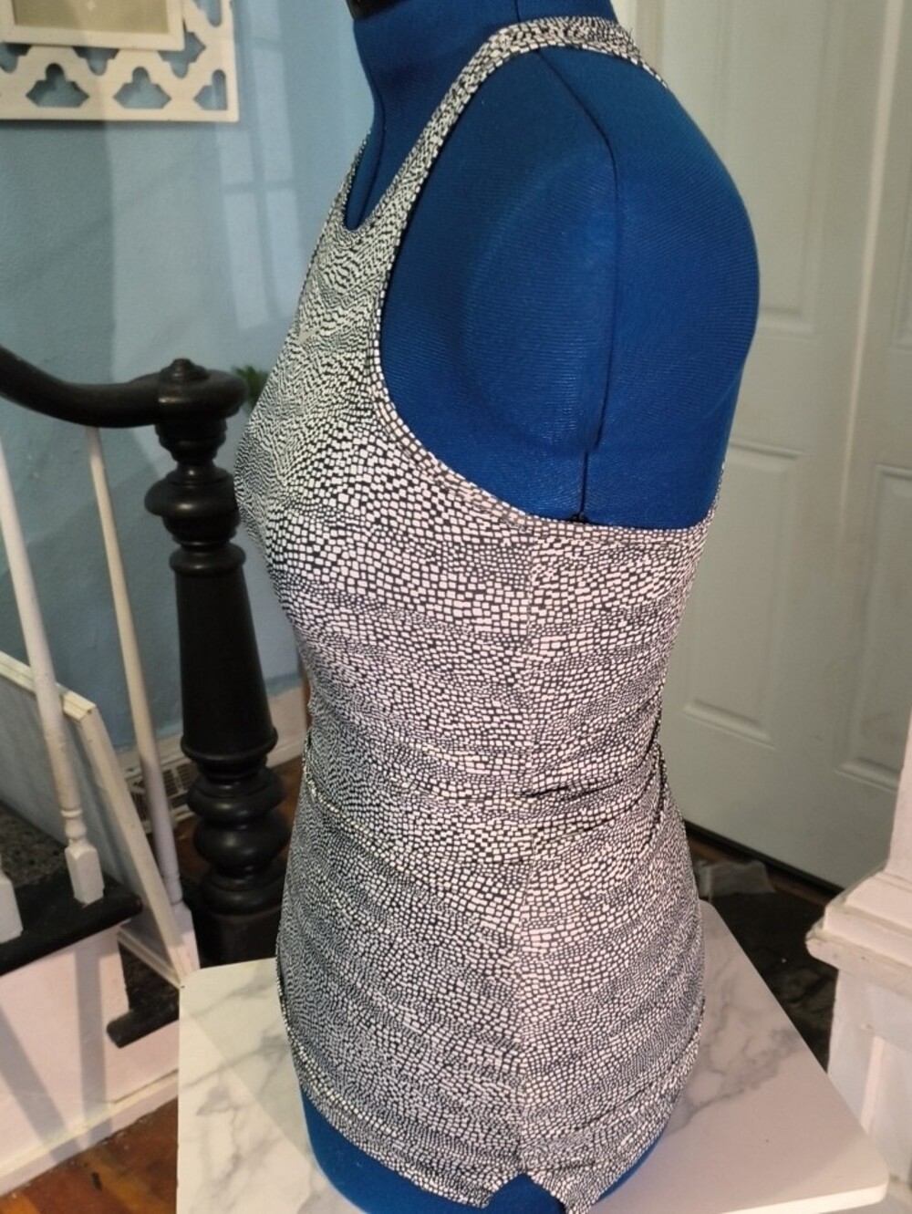 Nike Golf White & Black Textured Racerback Tank Top - Picture 5 of 8